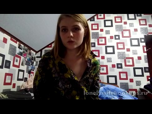 ❤️ A moza estudante rubia de Rusia gústanlle os pollos máis grandes. ❌ Super porno en nós ❌❤